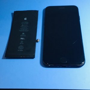 iPhone8 バッテリー交換