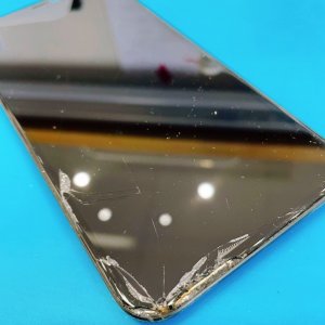 iPhone 11 液晶交換