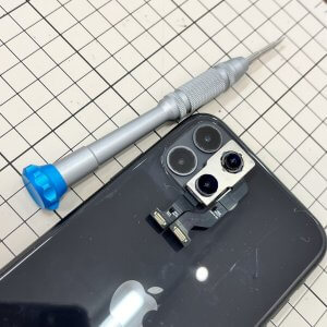 iPhone11 アウトカメラ修理