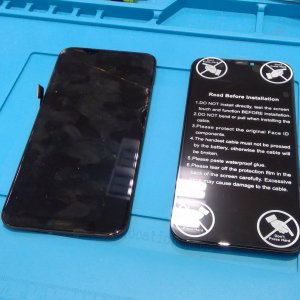 iPhone11pro パネル交換