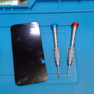 iPhone12 フロントパネル交換