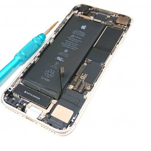 iPhone8 バッテリー交換