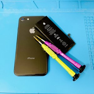 iPhone8バッテリー交換修理