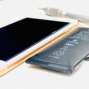 iPhone8 バッテリー交換修理