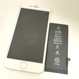 iPhone8バッテリー交換修理