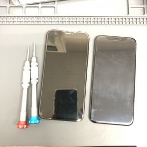 iPhoneXS 液晶交換