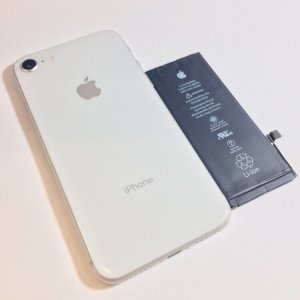 iPhone8 バッテリー交換