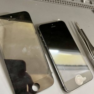iPhone 5S 液晶交換