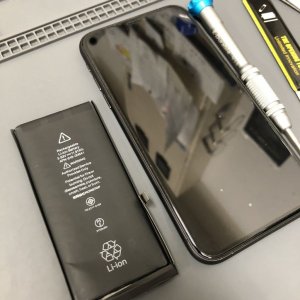 iPhone11 バッテリー交換