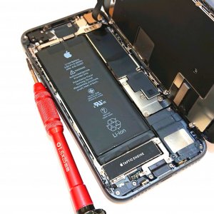 iPhone8 バッテリー交換