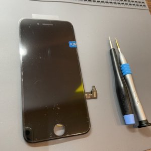 iPhone8 液晶画面交換修理