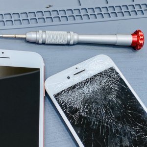 iPhone7 パネル交換