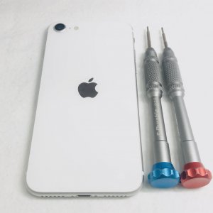 iPhone SE第2世代 バッテリー交換