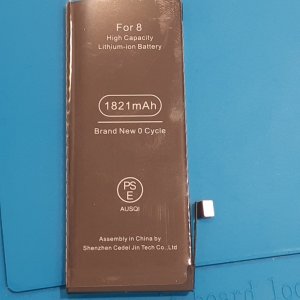 iPhone8 バッテリー交換