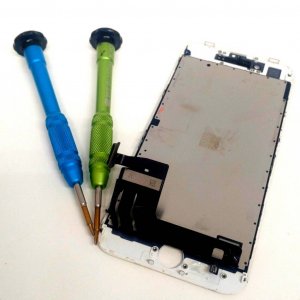 iPhone8液晶交換修理