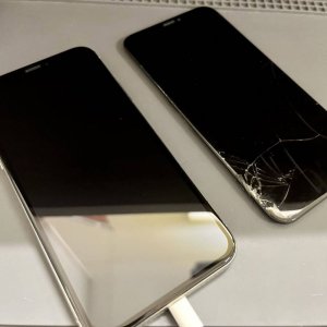 iPhone XS 液晶交換