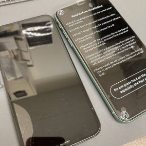 iPhone11 液晶パネル交換