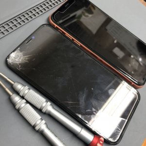 iPhoneXR パネル交換