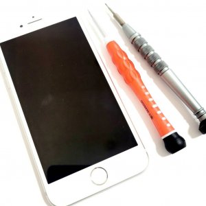 iPhone8 フロントパネル交換