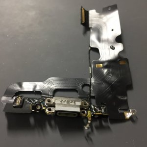 iPhone7 ライトニング交換