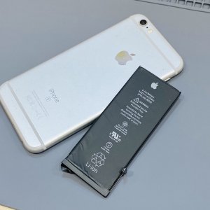 iPhone6S バッテリー交換