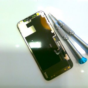 iPhone12Pro パネル交換