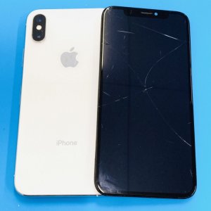 iPhoneXS 液晶交換