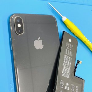 iPhoneXS バッテリー交換