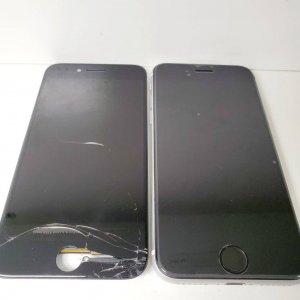 iPhone 8 フロントパネル交換