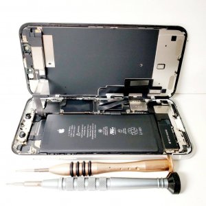 iPhone XR バッテリー交換