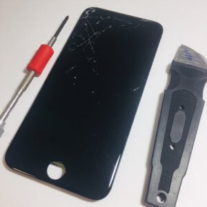 iPhone8 フロントパネル交換