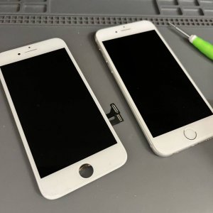 iPhone 8 液晶交換