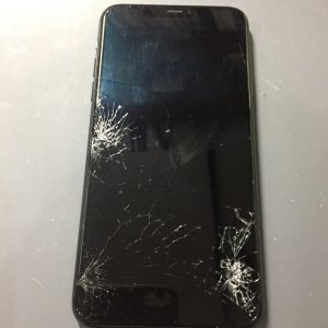 iPhone11proMax 液晶交換