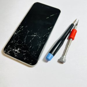 iPhoneSE2 フロントパネル交換