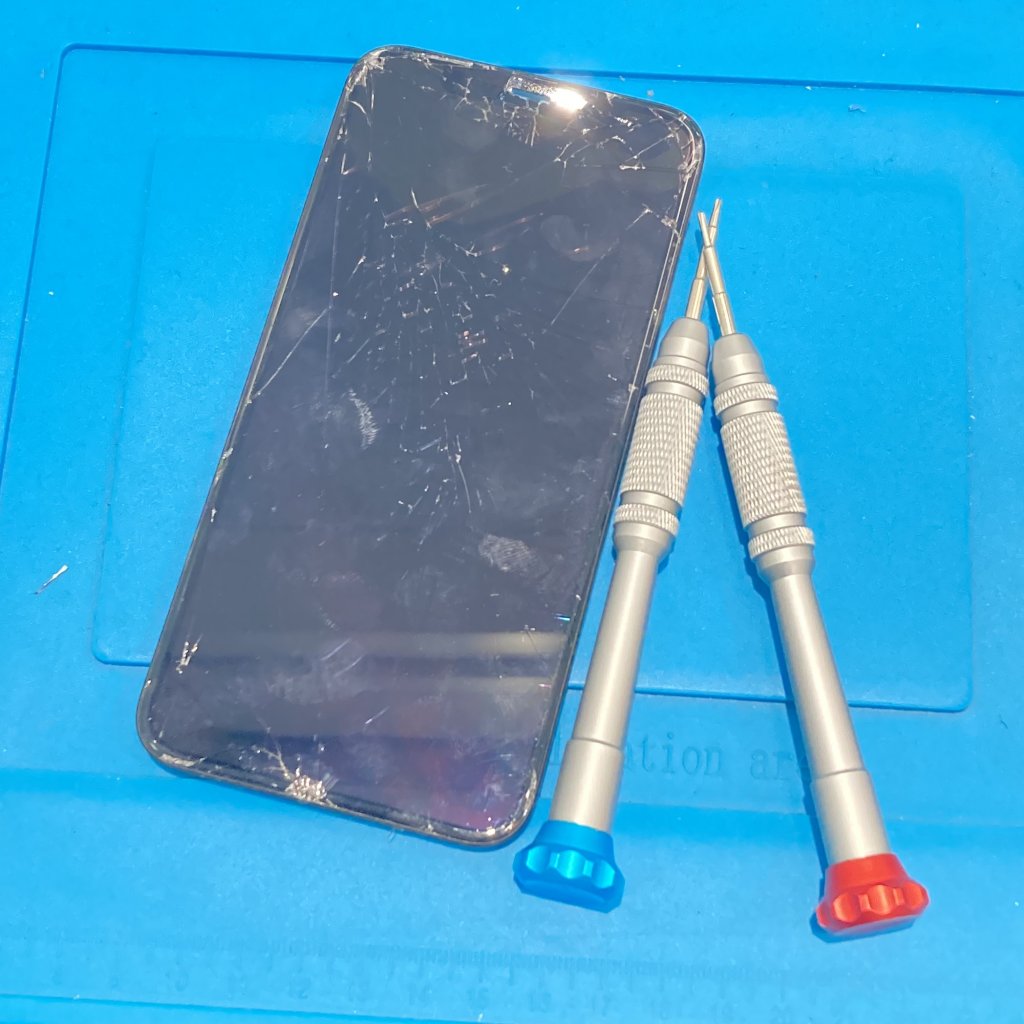 iPhone11Pro 液晶交換修理