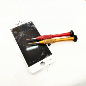 iPhone6S 液晶交換