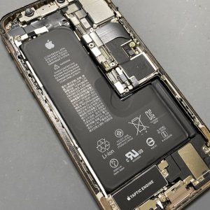 iPhoneXS バッテリー交換
