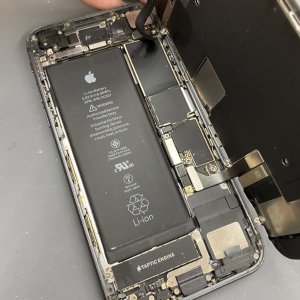 iPhone8 バッテリー交換