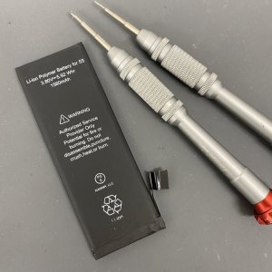 iPhone5 バッテリー交換