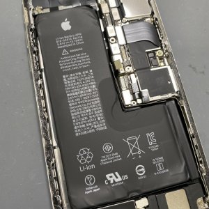 iPhoneXS バッテリー交換