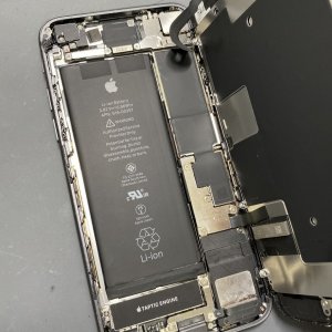 iPhone8 バッテリー交換