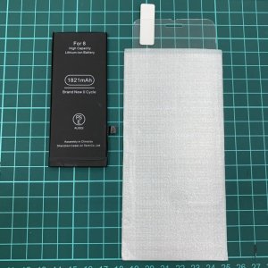 iPhone８ バッテリー交換 強化ガラス永久保証2980円