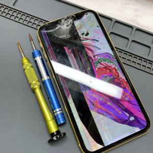 iPhone11 液晶交換