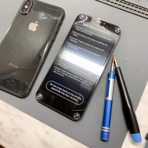 iPhoneXS フロントパネル交換