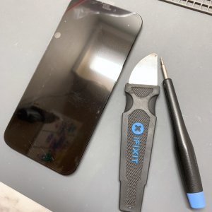 iPhone12 Pro フロントパネル交換