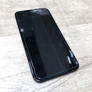 iPhone11 液晶交換