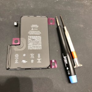 iPhone12ProMax バッテリー交換