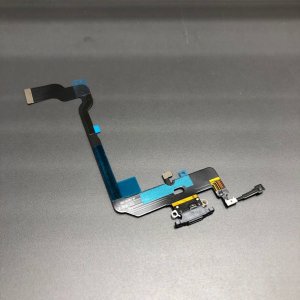 iPhoneXR ライトニング修理