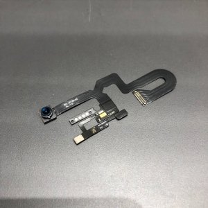iPhone8Plus インカメラ交換