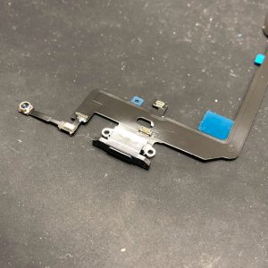 iPhoneXS ライトニング交換